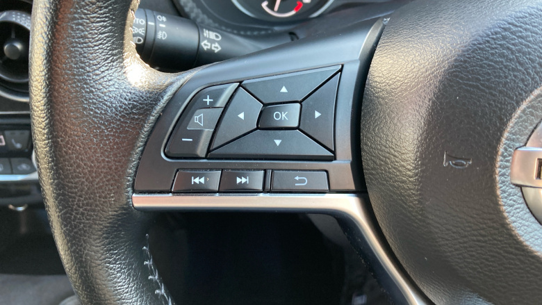 Nissan Juke 1.0 DiG-T Tekna+ 5dr Petrol Hatchback